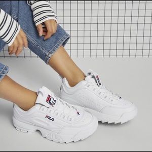 NEW FILA DISRUPTOR II PREMIUM SNEAKERS - SIZE 8